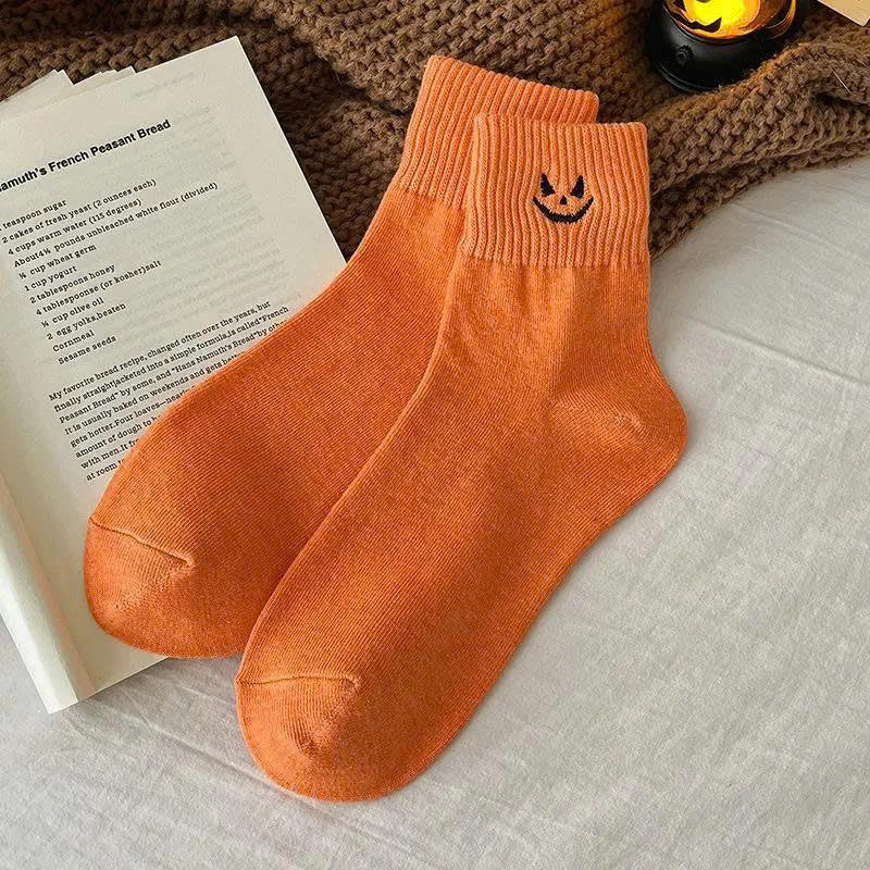 5 Pairs Women’s Cute Halloween Socks - Cozy Knit Crew Socks Set