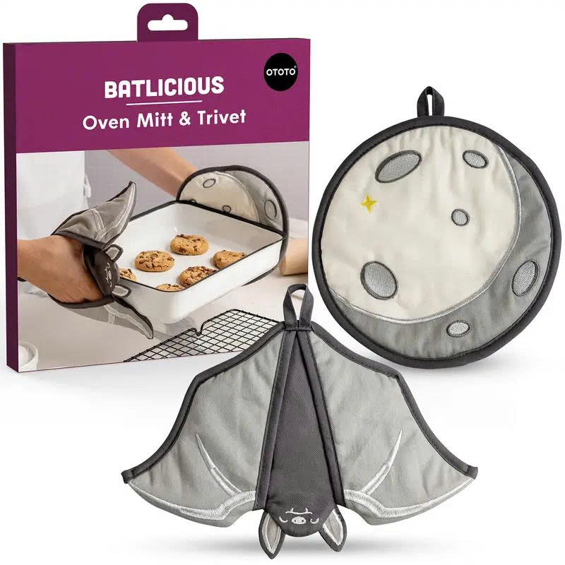 OTOTO Spookula Vampire Folding Umbrella - Windproof Travel Parasol