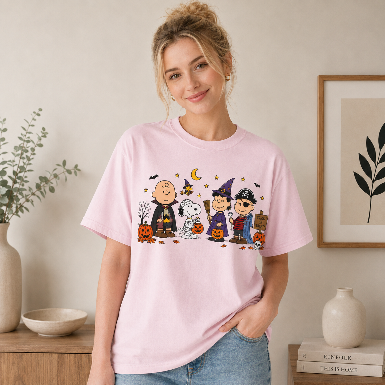 Peanuts Gang Halloween T-Shirt | Snoopy & Charlie Brown Trick or Treat Tee