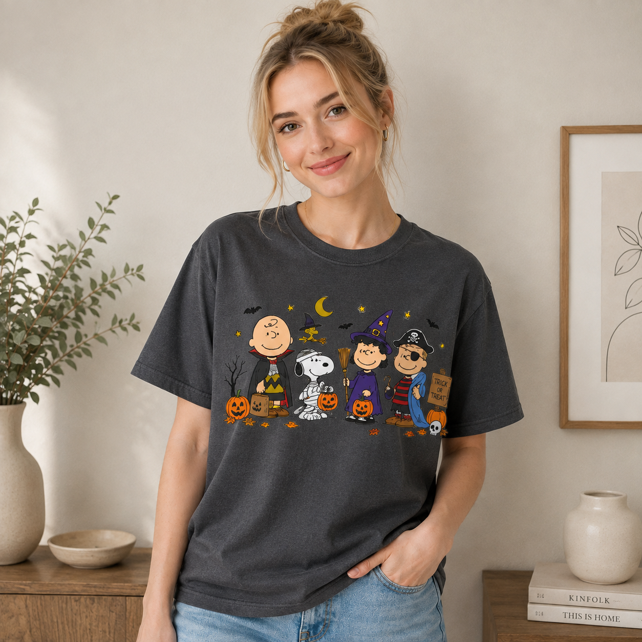 Peanuts Gang Halloween T-Shirt | Snoopy & Charlie Brown Trick or Treat Tee