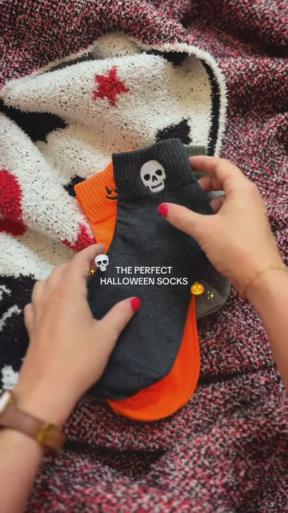 5 Pairs Women’s Cute Halloween Socks - Cozy Knit Crew Socks Set