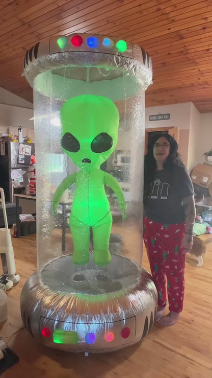 7FT Alien / 9FT UFO Halloween Inflatables with Animated LEDs - Yard Decor